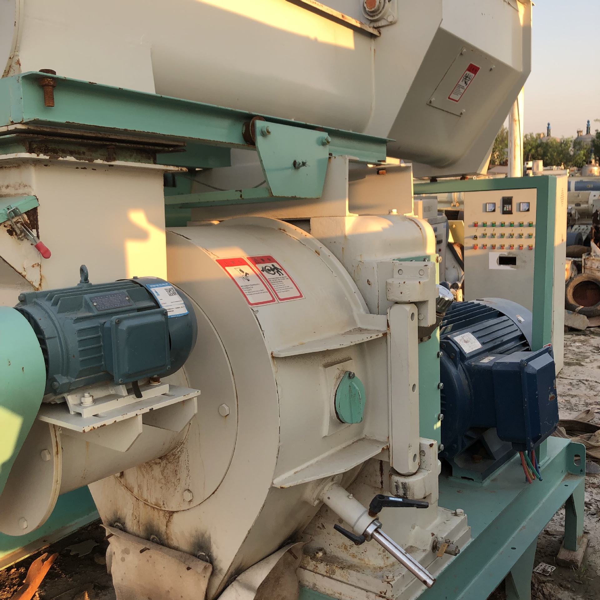 二手牧草颗粒机 二手苜蓿草造粒机制粒机 二手高效率颗粒机