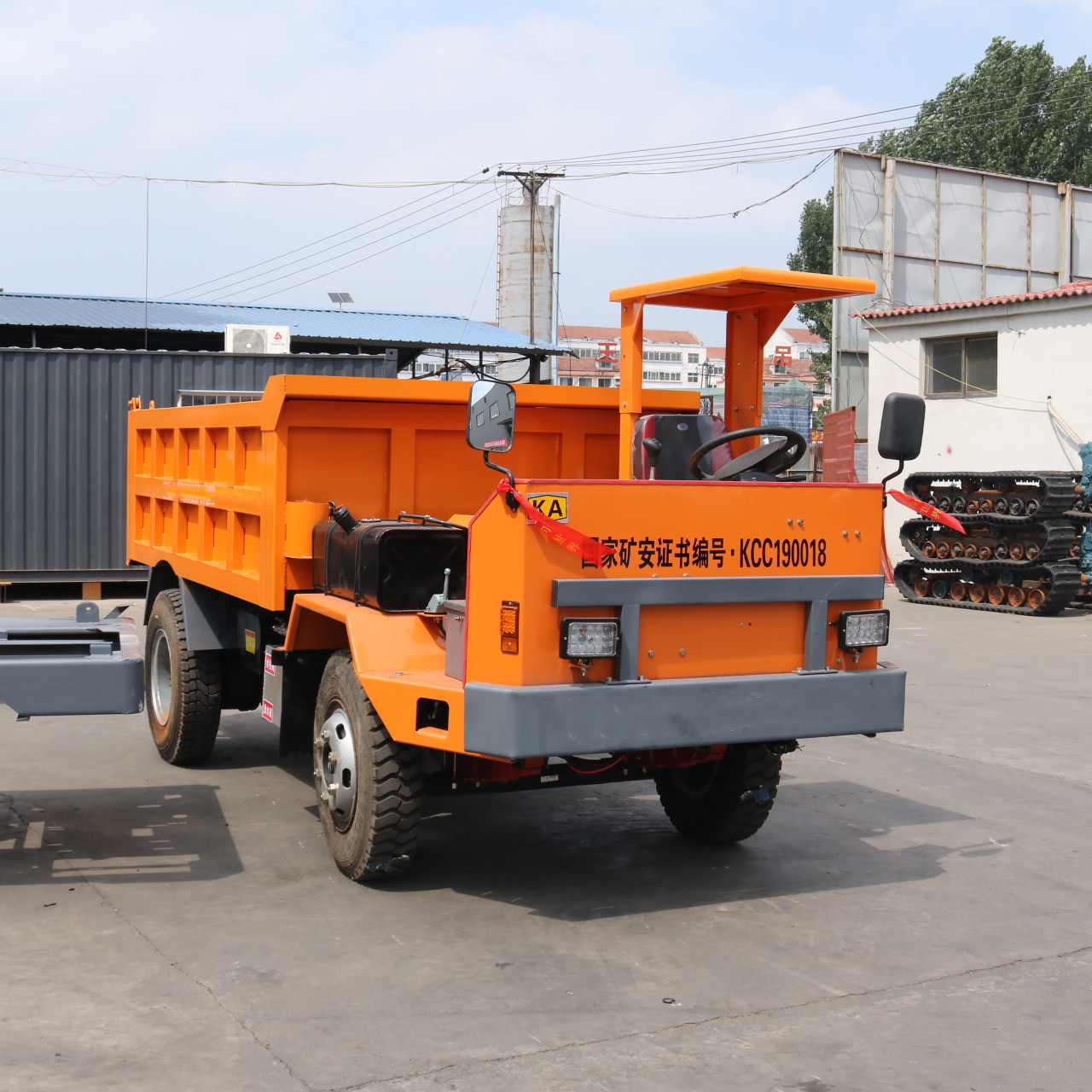 矿洞出渣运输车根据矿洞尺寸定制的矿用四不像车