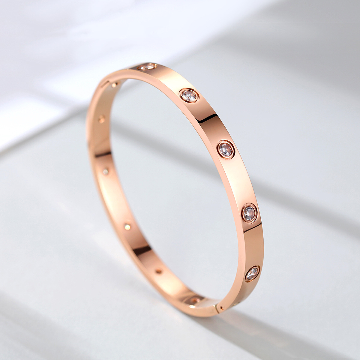 韩版卡地不锈钢手镯钛钢手镯时尚镶钻卡家网红手环钛钢情侣手镯