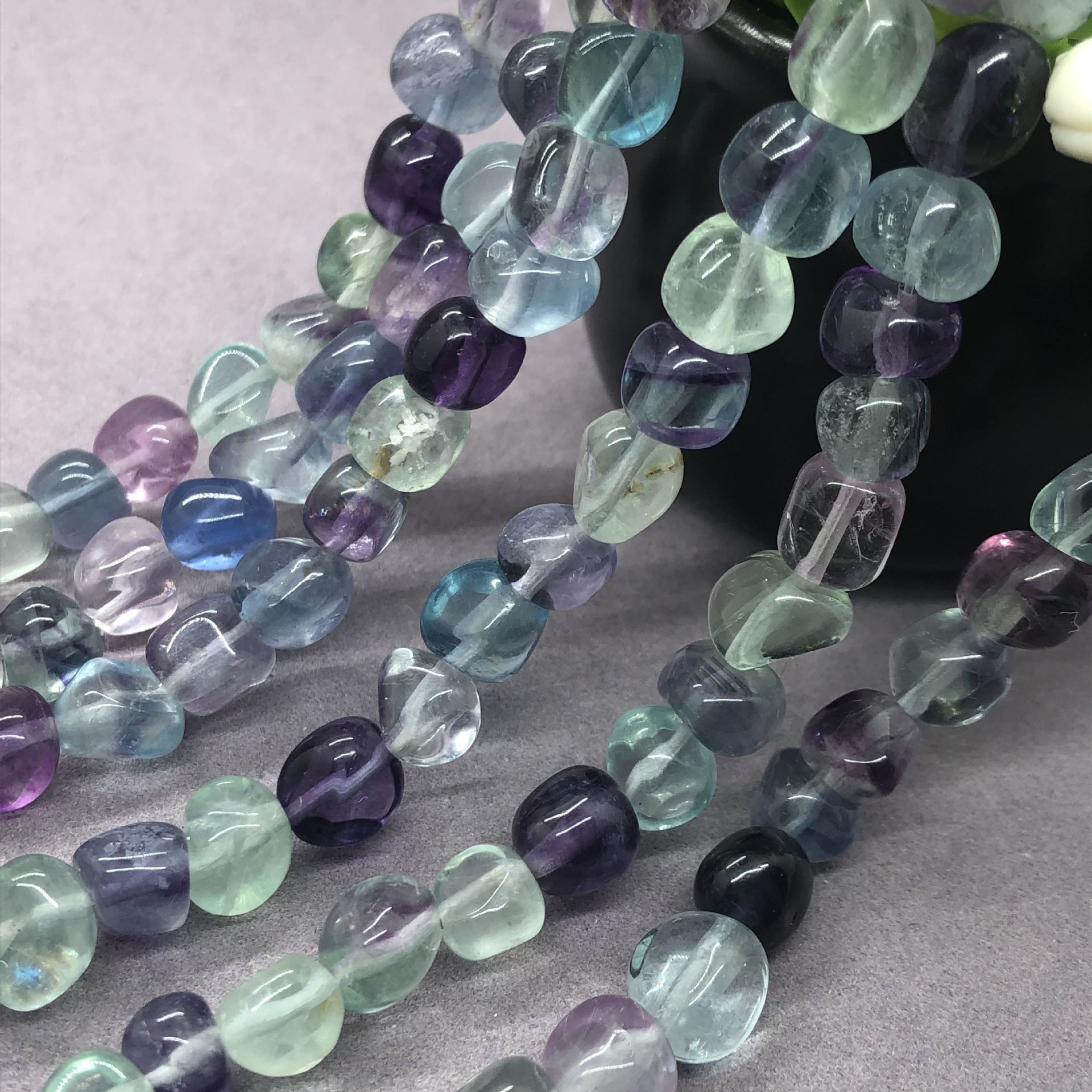 天然彩萤石随形散珠半成品批发 diy手链项链饰品不定形扁珠wish