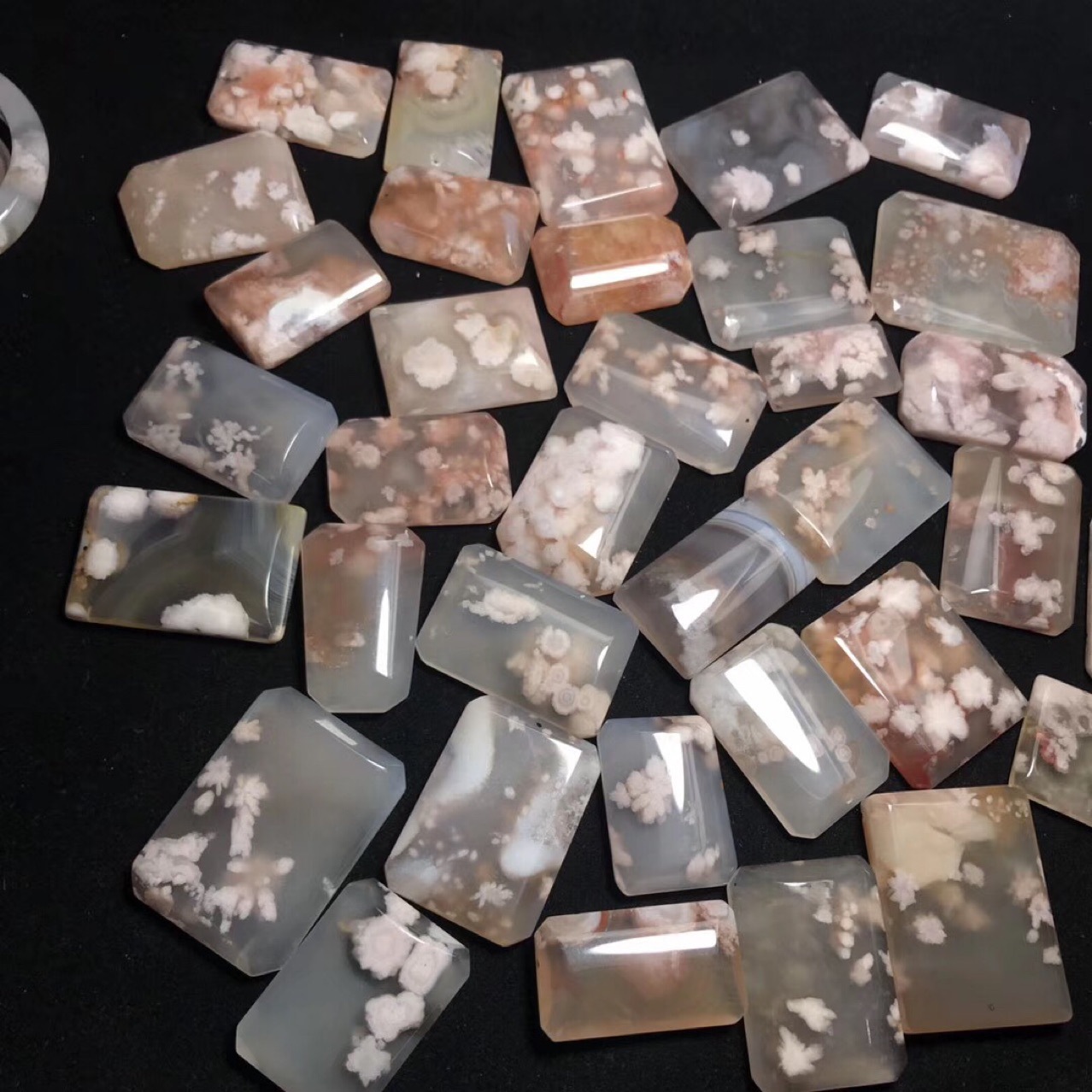 樱花玛瑙方牌吊坠 爆米花牛血红果冻色菜园子立体樱花无事牌