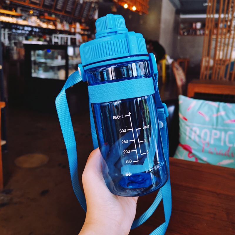 Curious Kid Large-Capacity Water Cup Water Bottle Sports Fitness Big Water Cup with Straw Plastic Pregnant Women Sports Bottle Strap