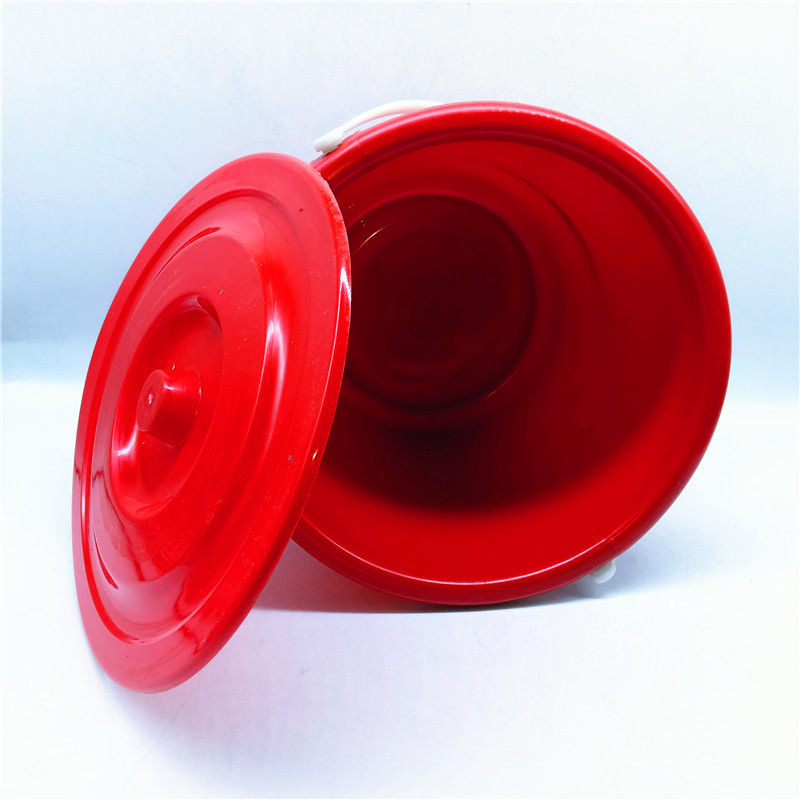 带盖红桶家用提水桶夜用尿桶两元店货源塑料制品