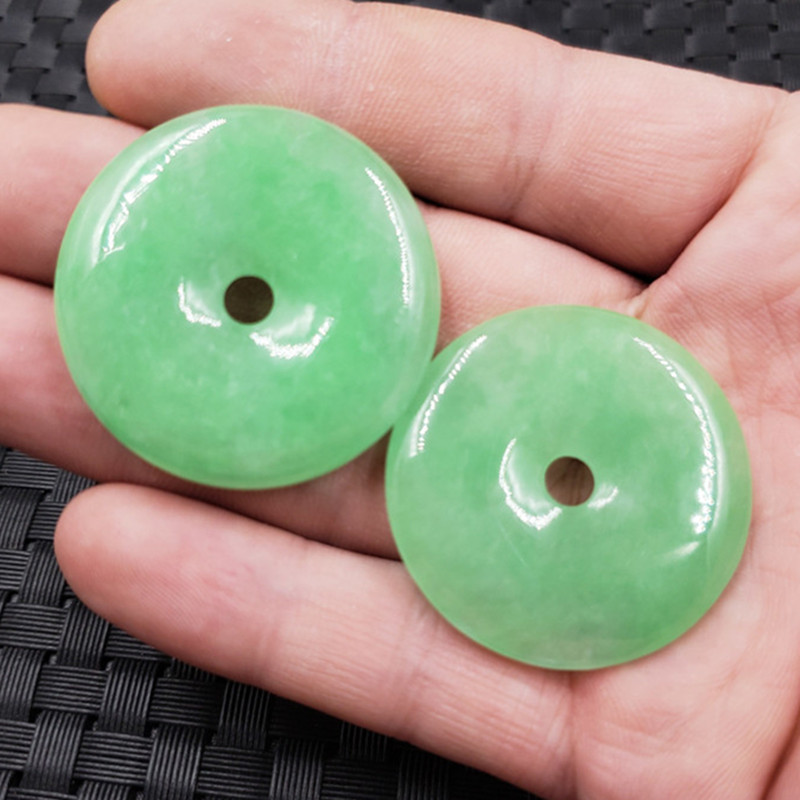 玉石翠玉扣挂件豆绿阳绿扣吊坠玉石扣吊坠