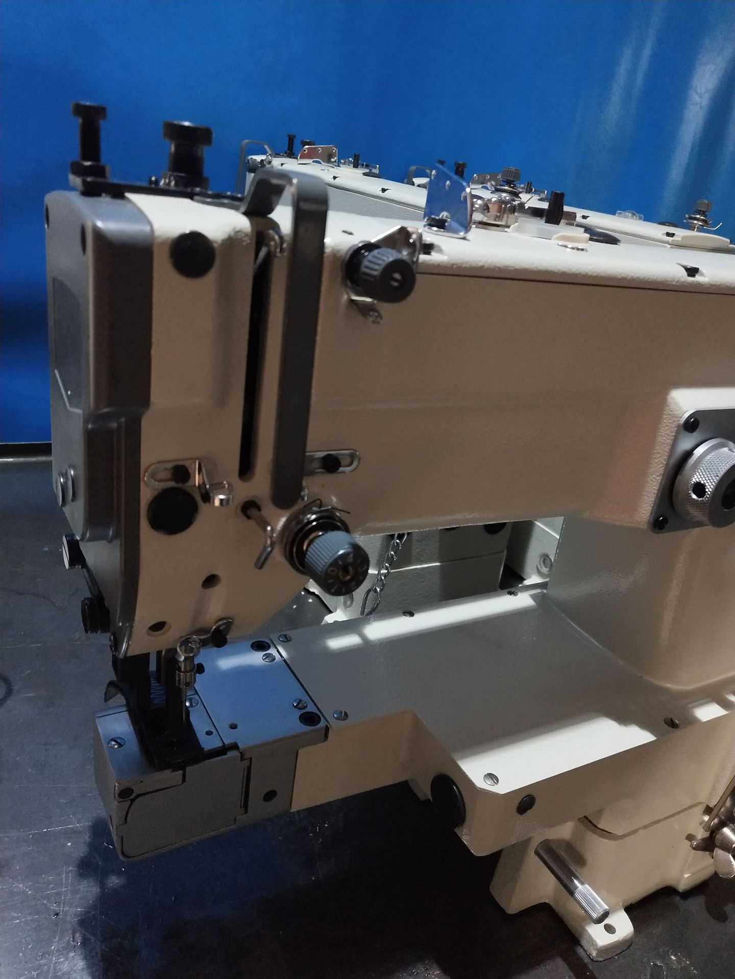 小嘴人字包边高车 曲折缝同步人字车 厚料大梭高车鞋口包边缝纫机