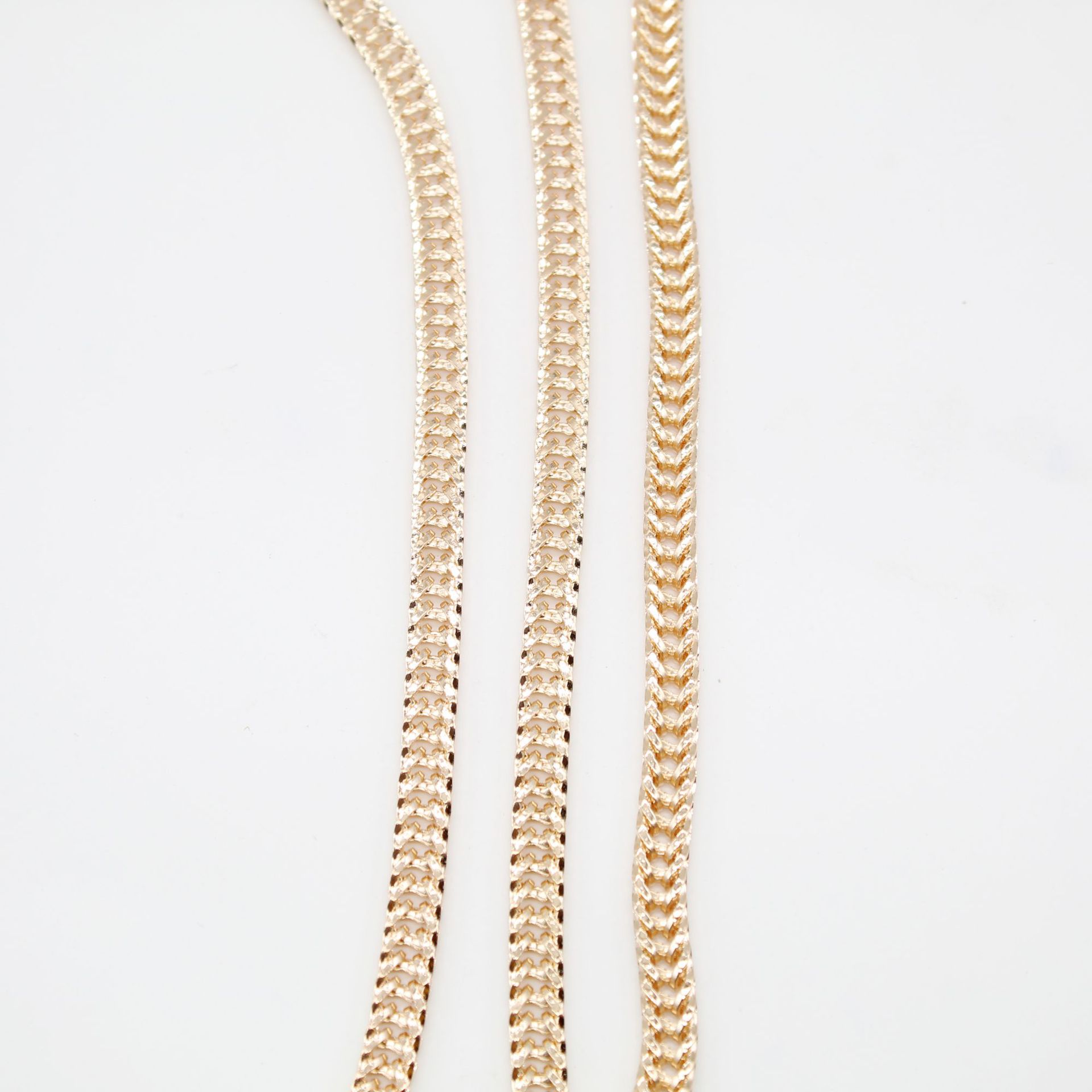 供应扁万字链 金色圆万字链 箱包背链 斜挎肩女士包包链 金属挂链