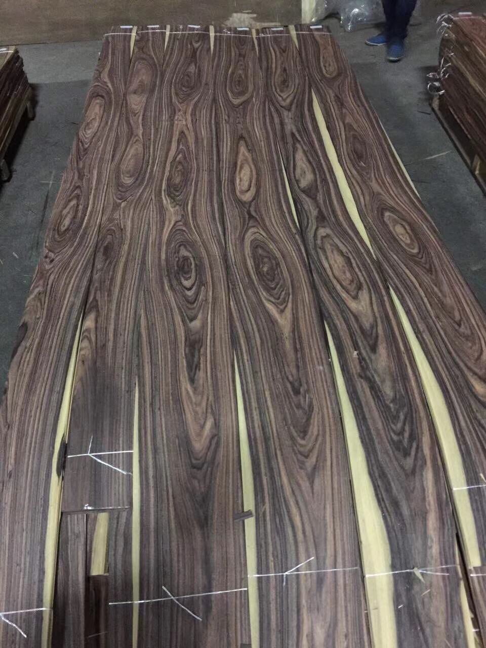 供应阔叶黄檀木材原木 印尼黑酸枝原木 加工阔叶黄檀板材家具木材