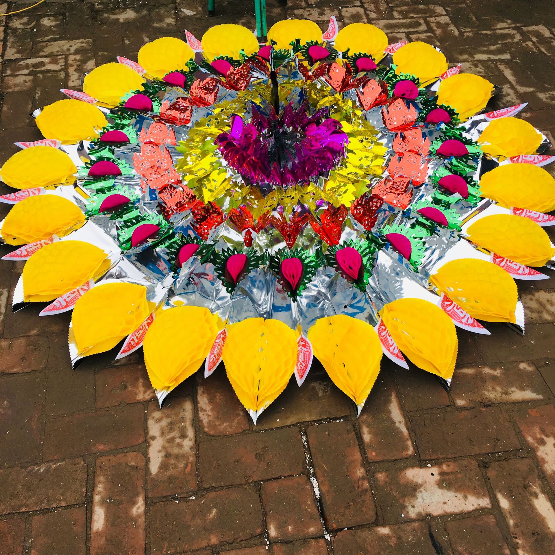 5米亮纸花圈白料 花圈心 亮花片 云洋殡葬用品