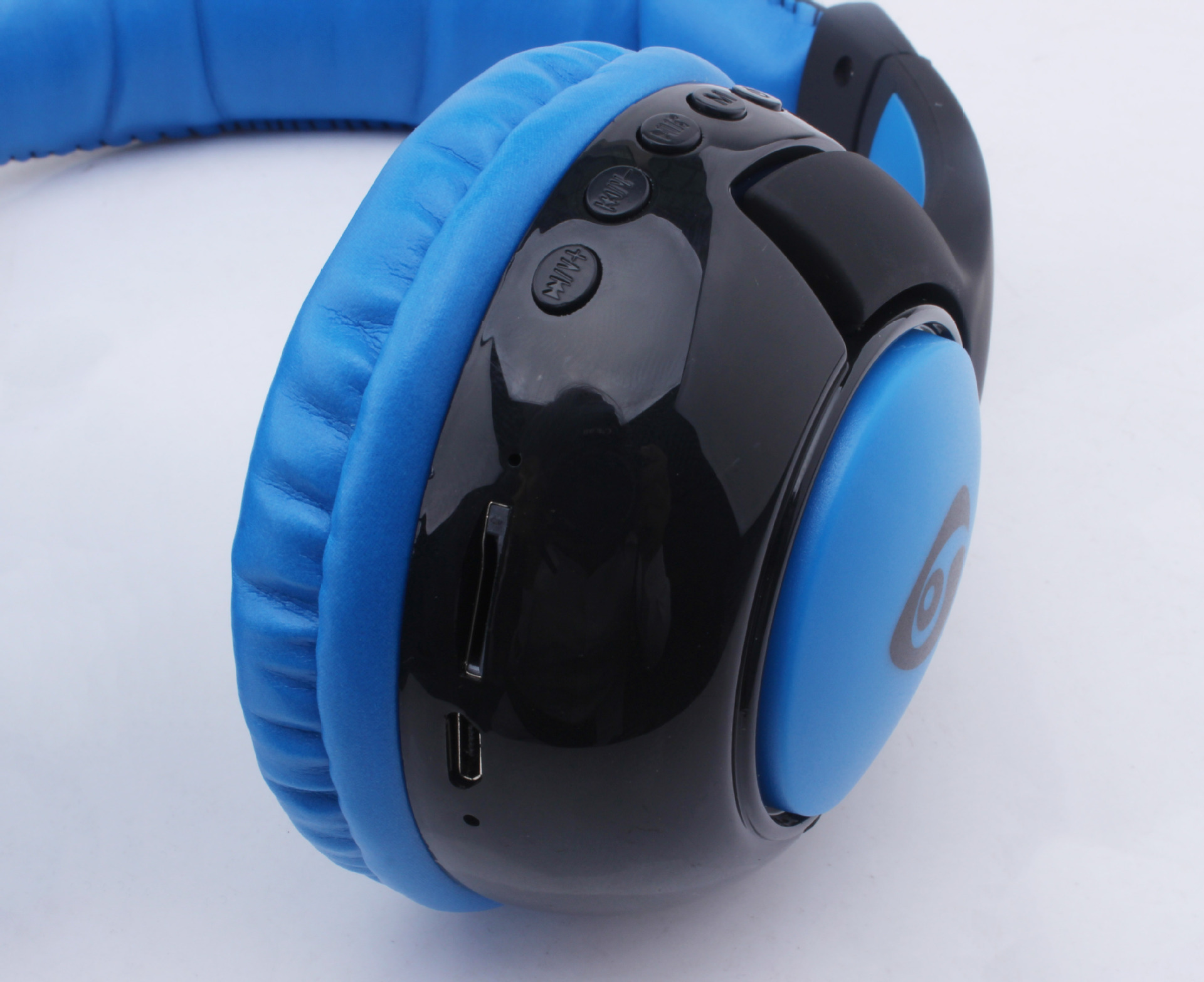 s99头戴式无线蓝牙耳机 超强重低音4