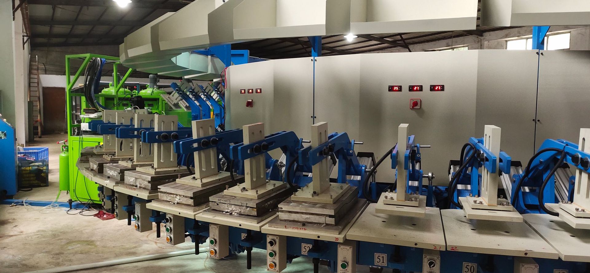 自动发泡机 半自动发泡机 ab双组份发泡灌注机 聚氨酯pu发泡设备