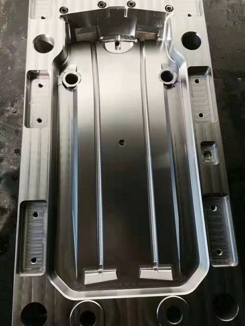 厂家开模注塑汽车车灯模具 塑料硅胶注塑 快速发货