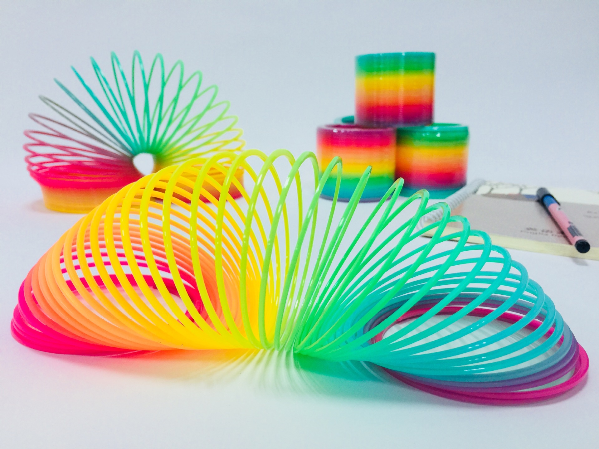 供应产品 周业地摊彩虹圈儿童玩具8709   【宝贝作用