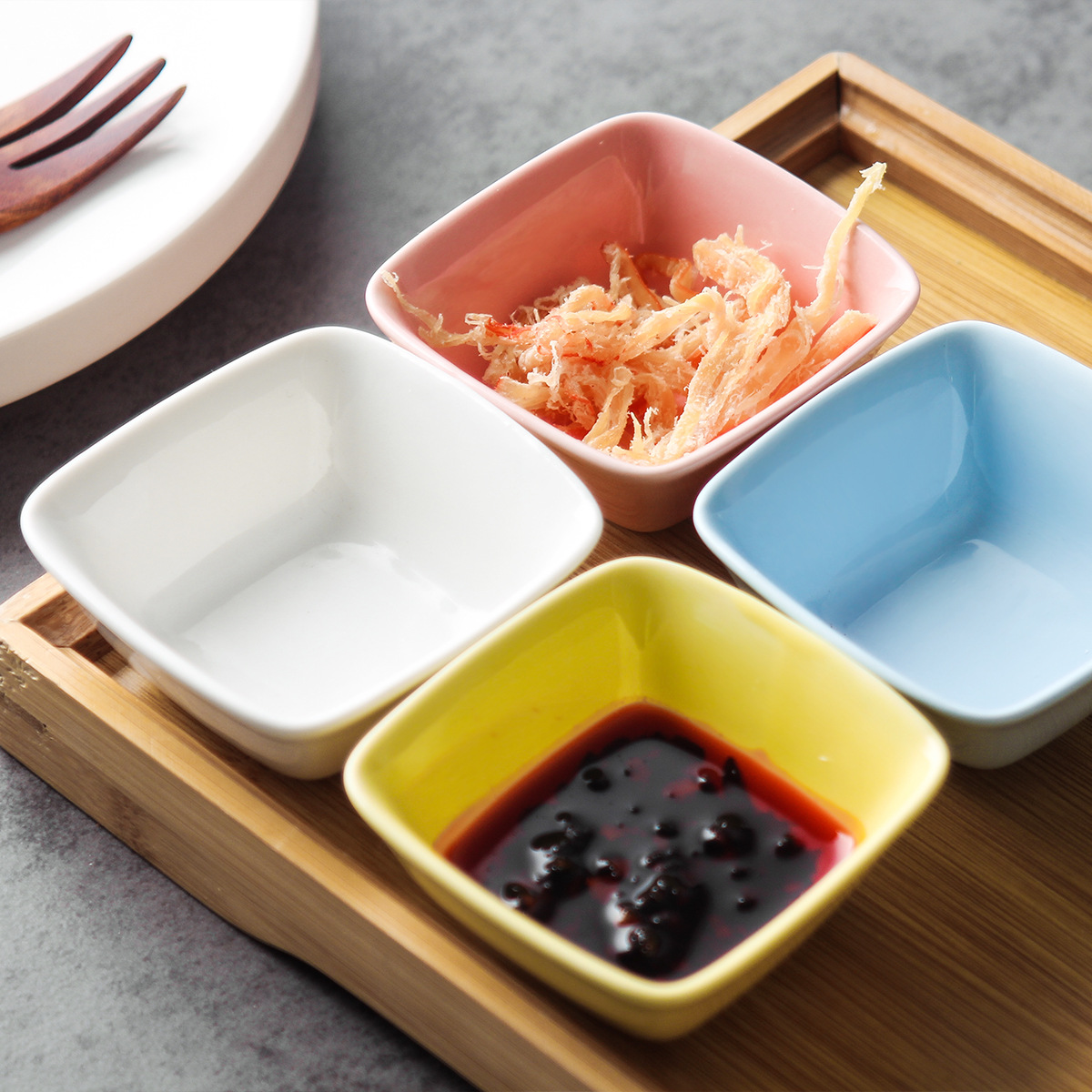 简约北欧餐具家用创意陶瓷小碟餐具酱醋调料蘸料碟调味碟陶瓷碟