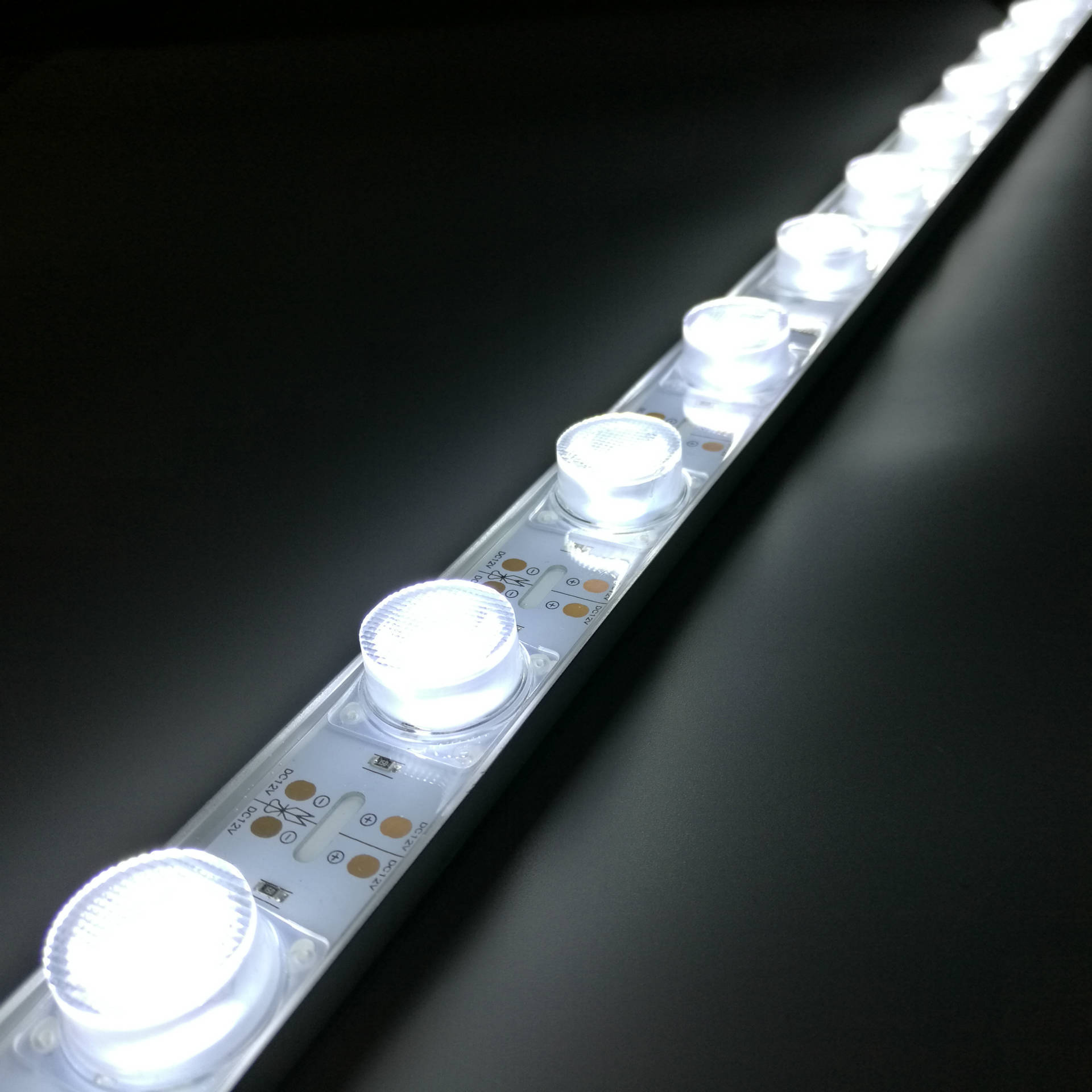 户外景观小尺寸3030防水洗墙灯 无缝对接24v透镜18w3030洗墙灯条