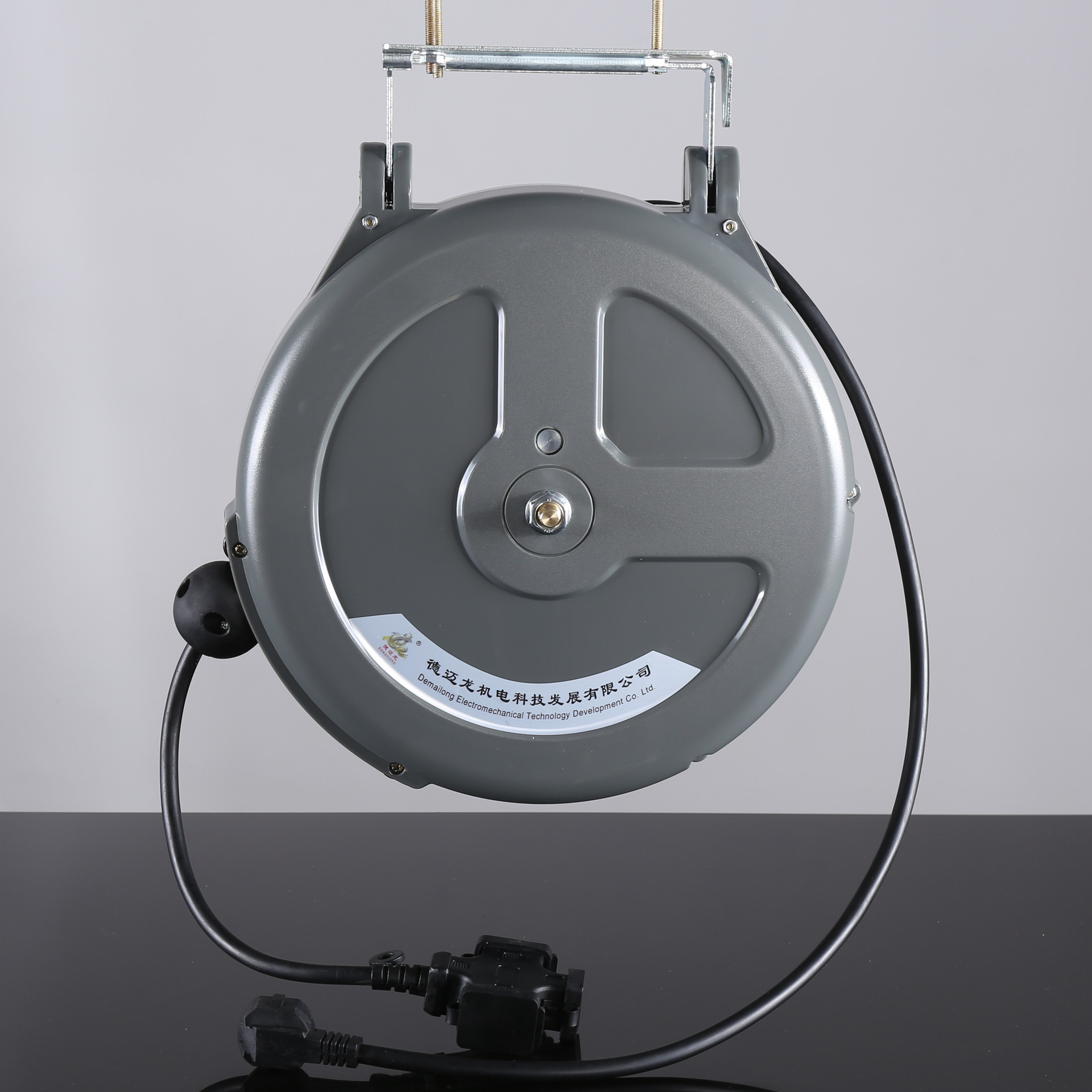 主营生产五金汽保工具自动伸缩电缆卷轴工厂车间电鼓绕线器卷管器