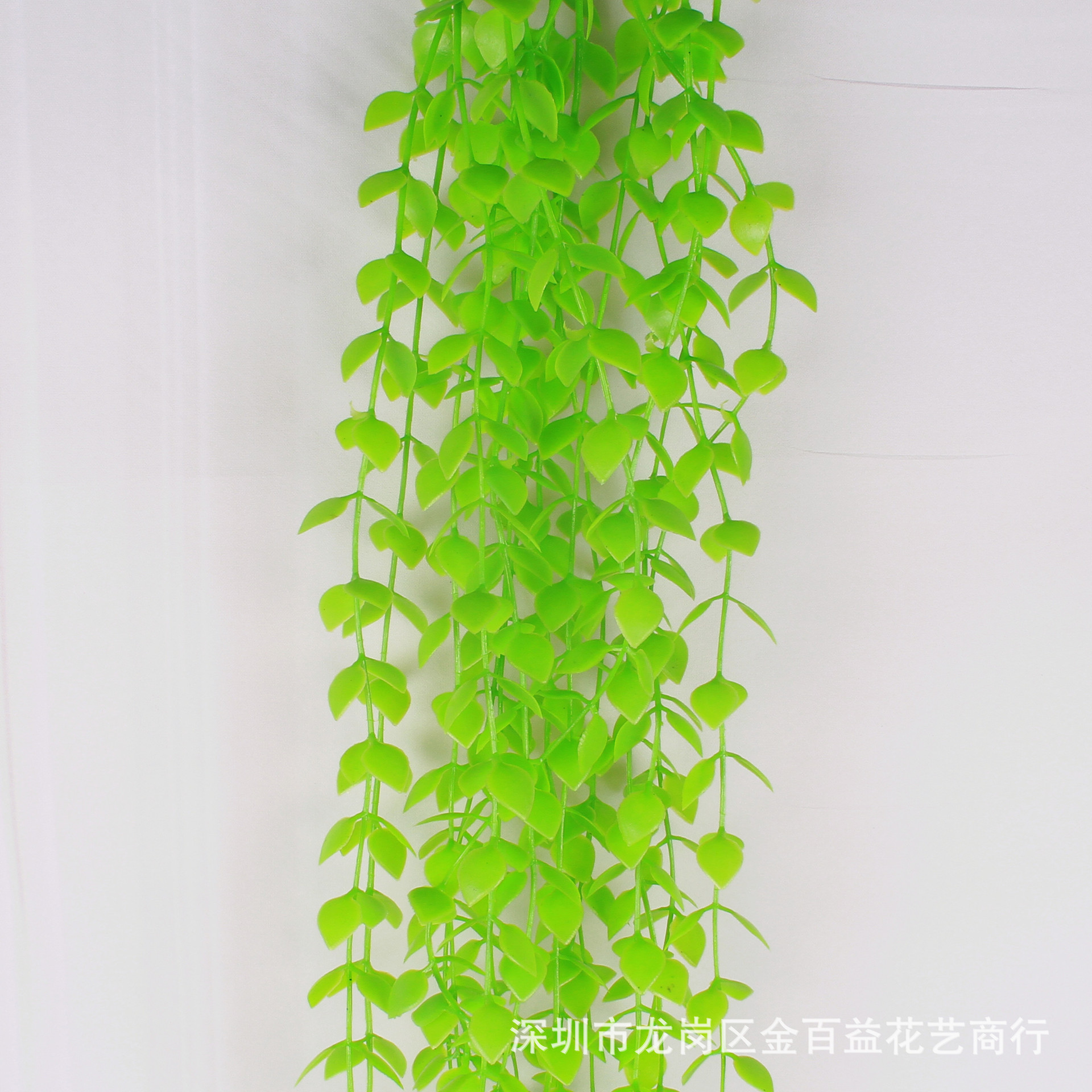 跨境仿真植物壁挂尤加利藤条假花藤蔓家居商店装饰塑料花墙配材