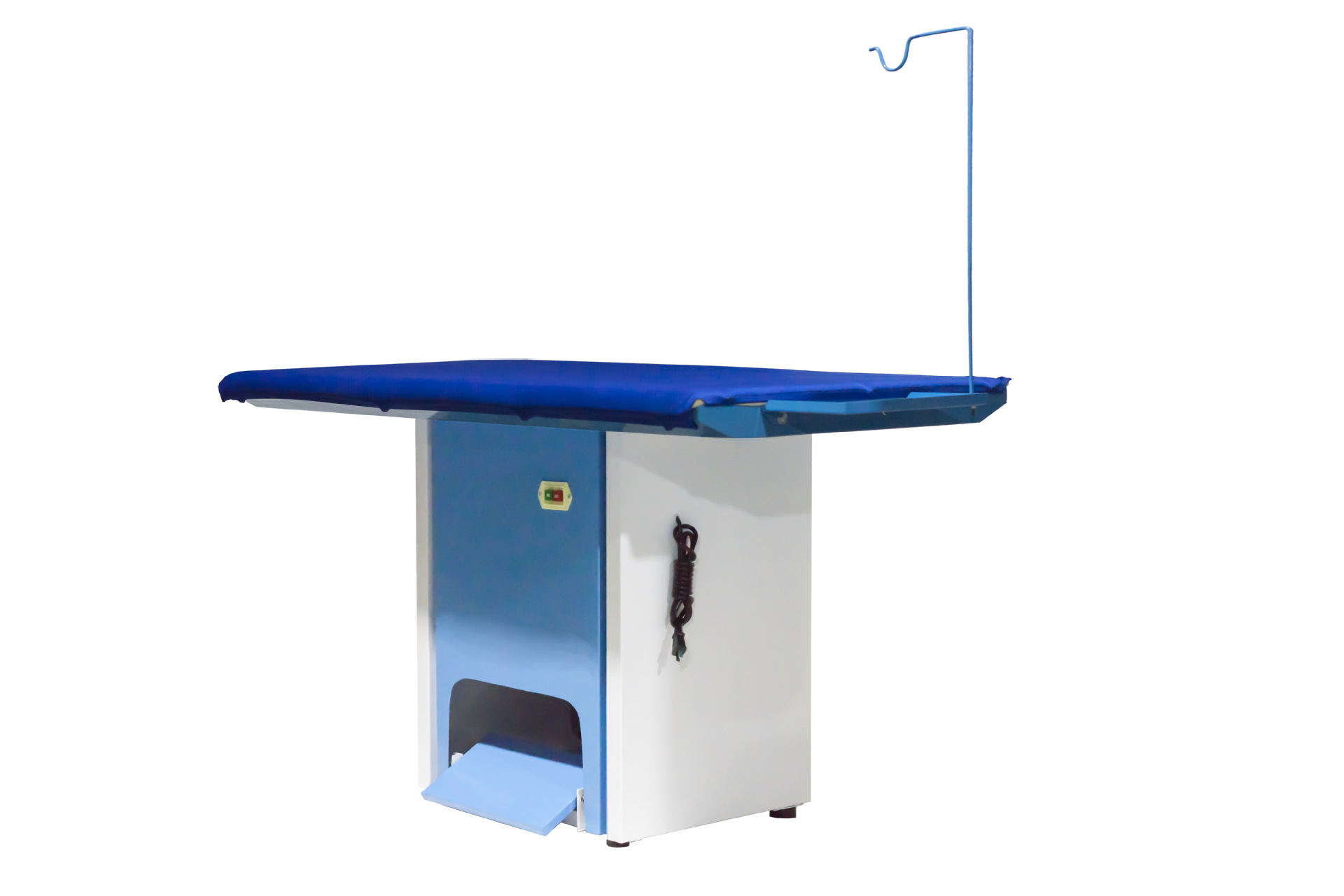 高档洗衣设备配套 精品推荐强达吸风烫台 蒸汽式熨烫机 厂家直销