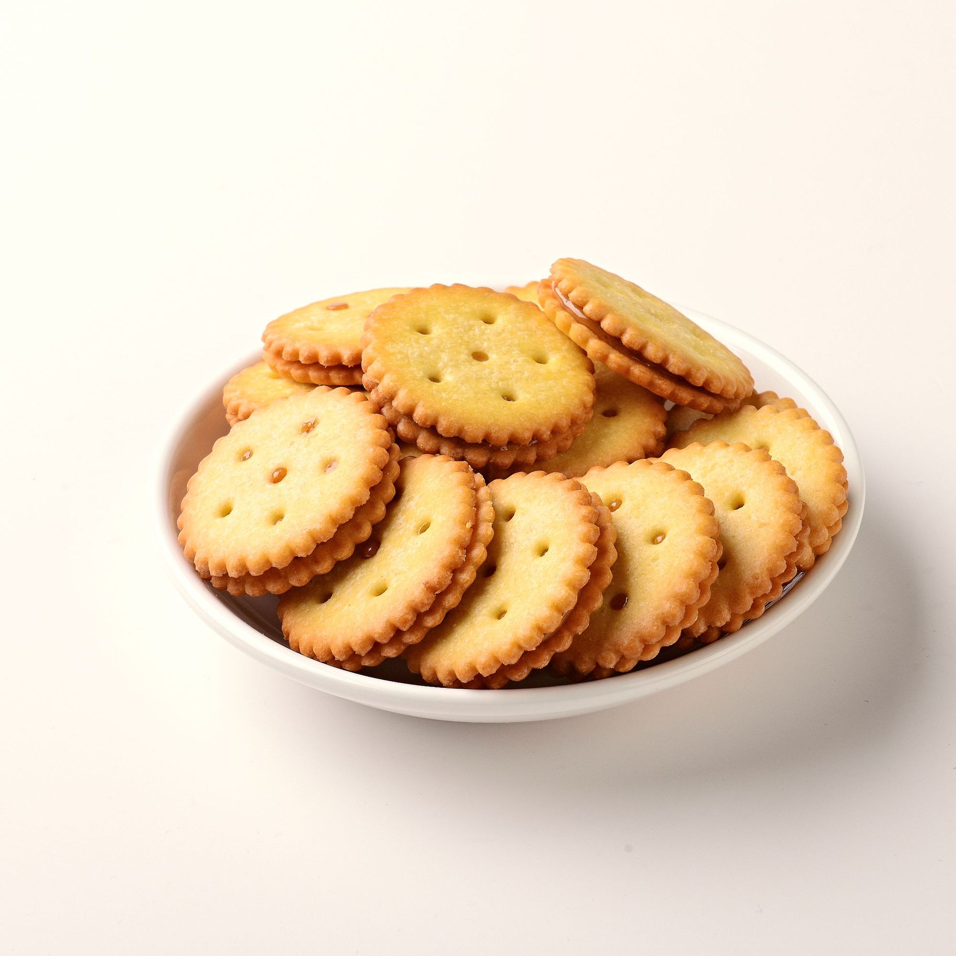 厂家oem加工 麦芽糖饼干黑糖咸蛋黄麦芽夹心饼干代餐网红休闲零食