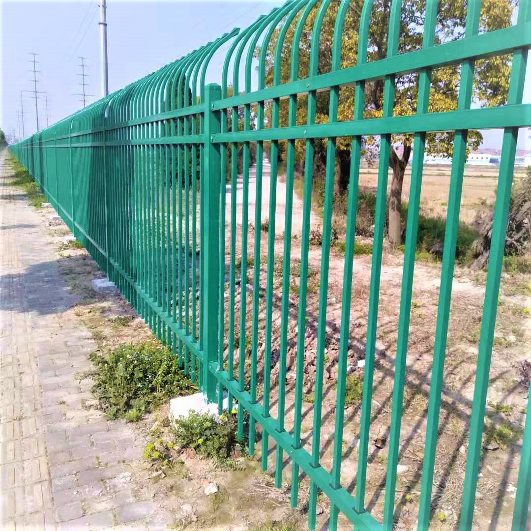 上海锌钢围栏厂家 小区绿化厂区草坪铁艺围墙隔离栏园区护栏道路-阿里