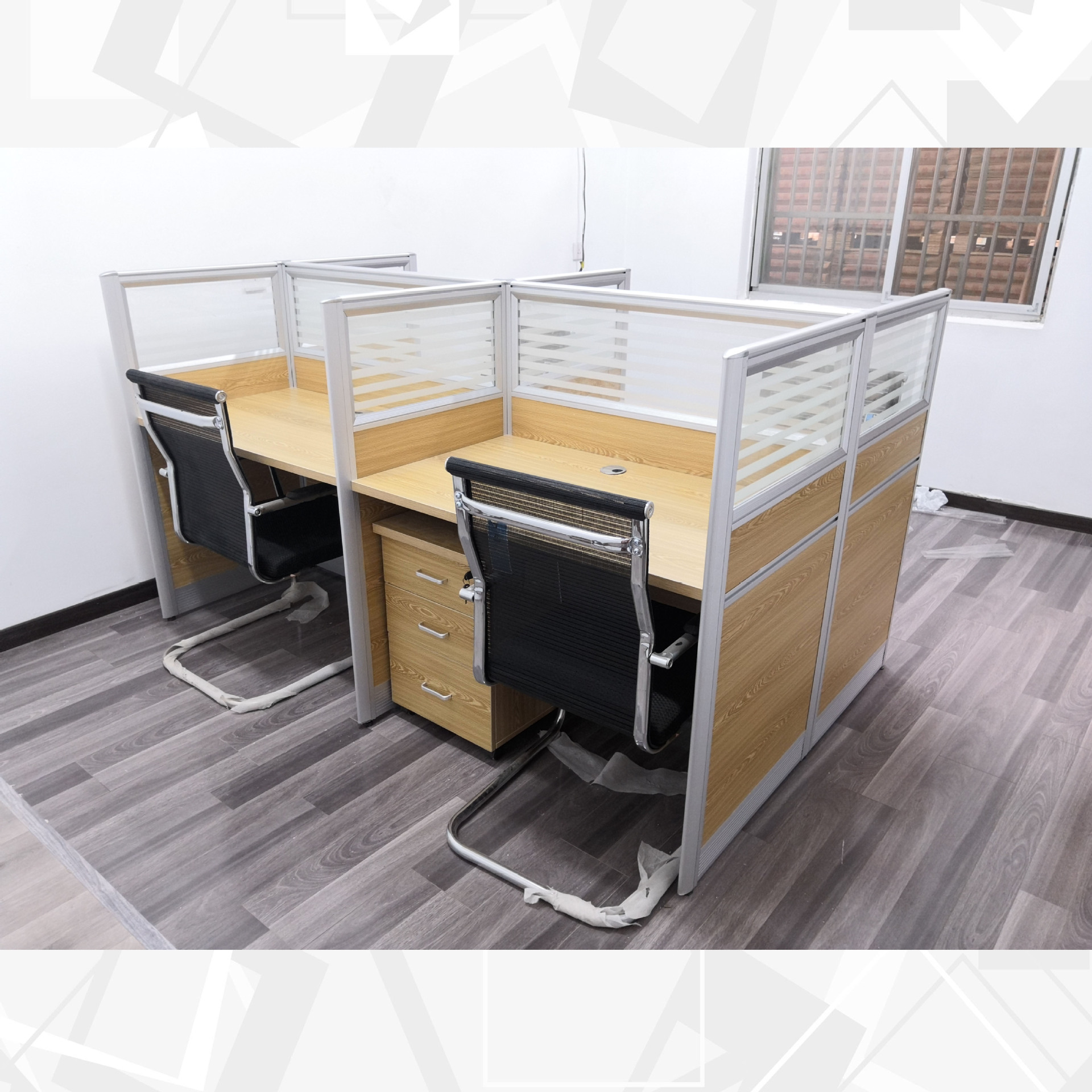 常州办公桌办公屏风工作位办公家具职员办公卡位厂家直销简约现代