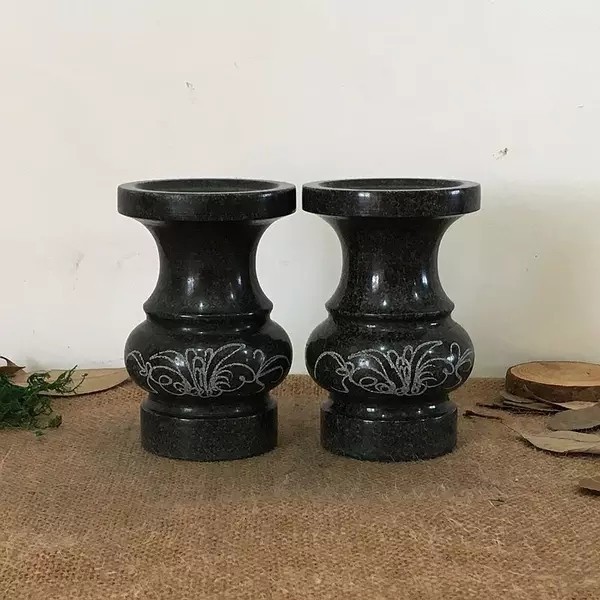 青石花瓶陵园公墓插花花瓶蜡烛台石雕墓地祭祀石花瓶