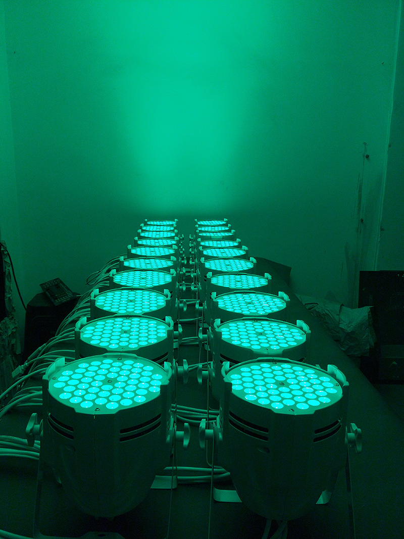 厂家直销led54颗四合一全彩led帕灯 ktv酒吧舞台灯光par灯七彩灯