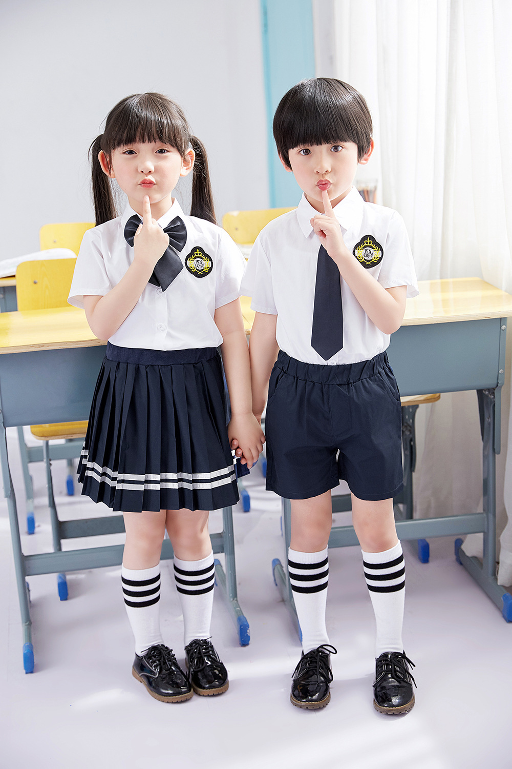 幼儿园园服夏装儿童班服小学生校服套装学院英伦风毕业照演出服装