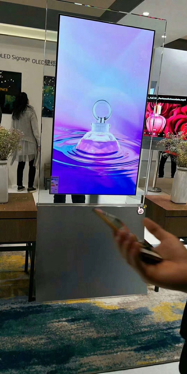 双面数字标牌oled双面屏广告机透明双面屏落地式