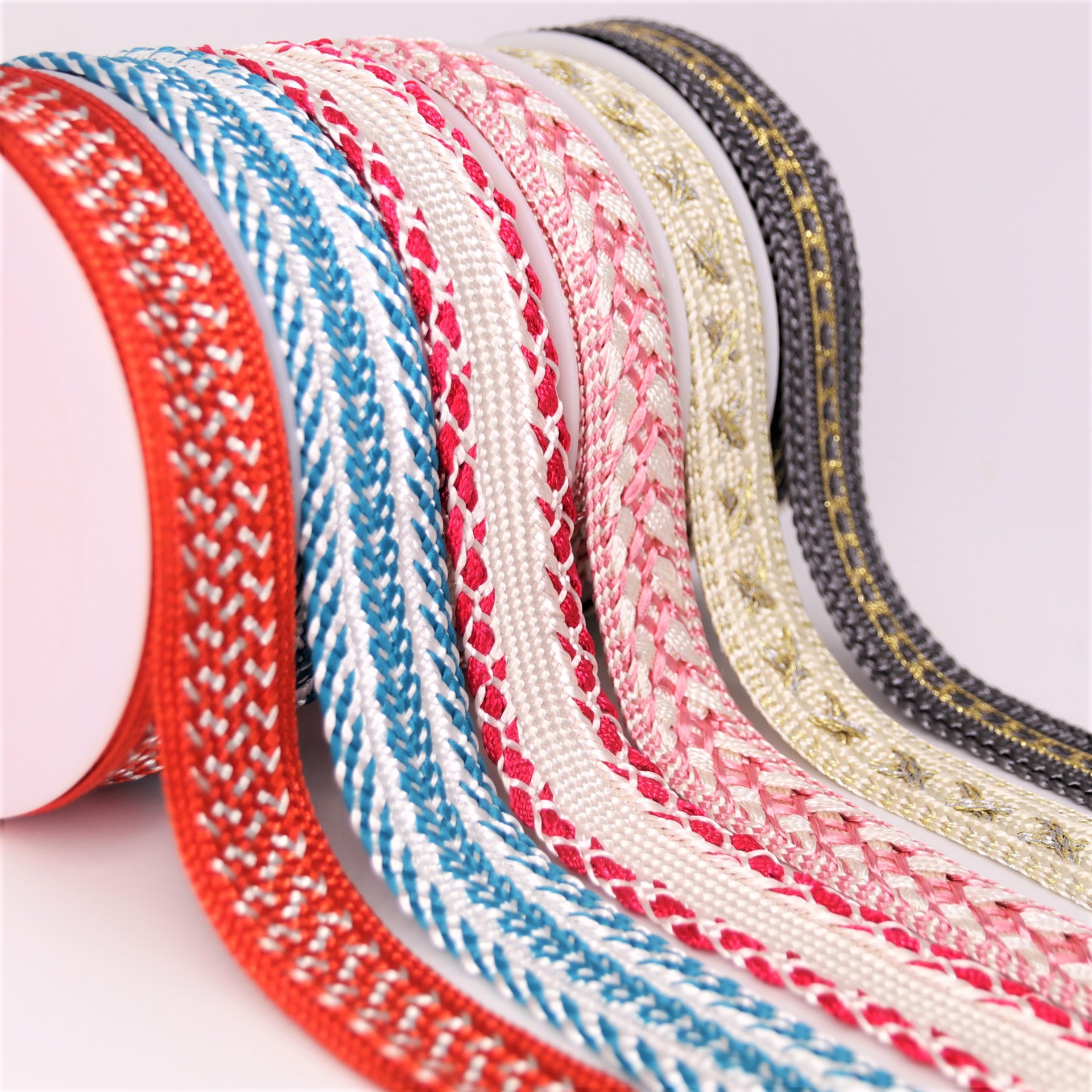 汕头峡山22mm特种涤纶丝编织带 民族风提花花边织带 金线装饰扁带