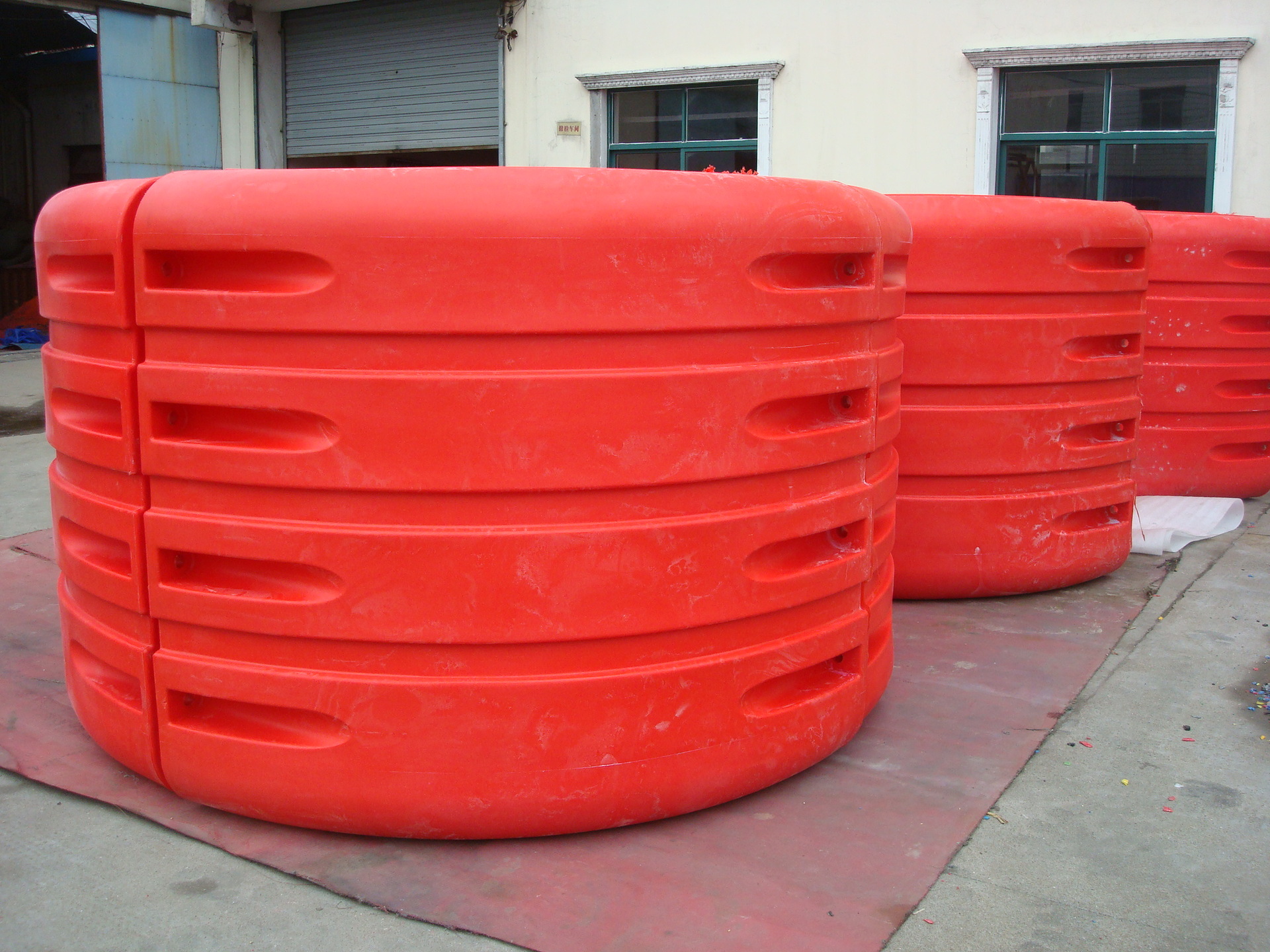 浮体滚塑产品模具加工大滚塑制品原材料制造 承接滚塑加工