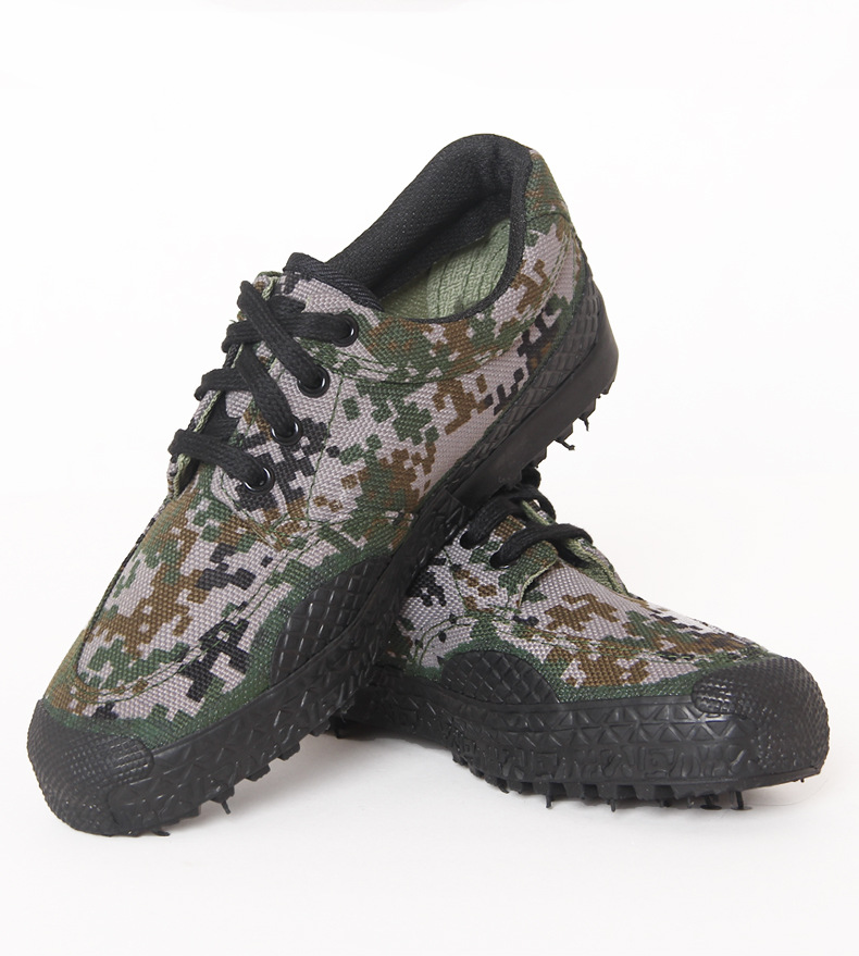 批发07迷彩作训胶鞋军训鞋工地耐磨帆布胶鞋劳保鞋解放迷彩工作鞋