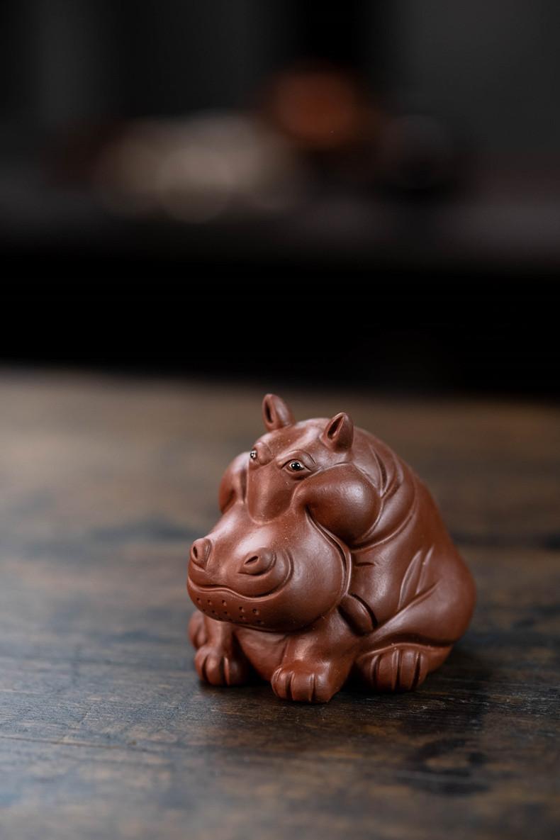 宜兴紫砂茶宠河马摆件朱泥大红袍财大气粗雕塑茶具精品手工创意款