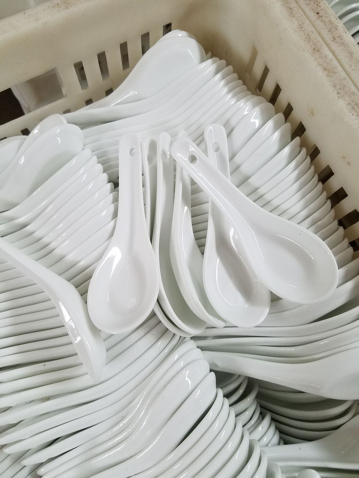 镁质瓷加厚三针匙 白匙 消毒餐具