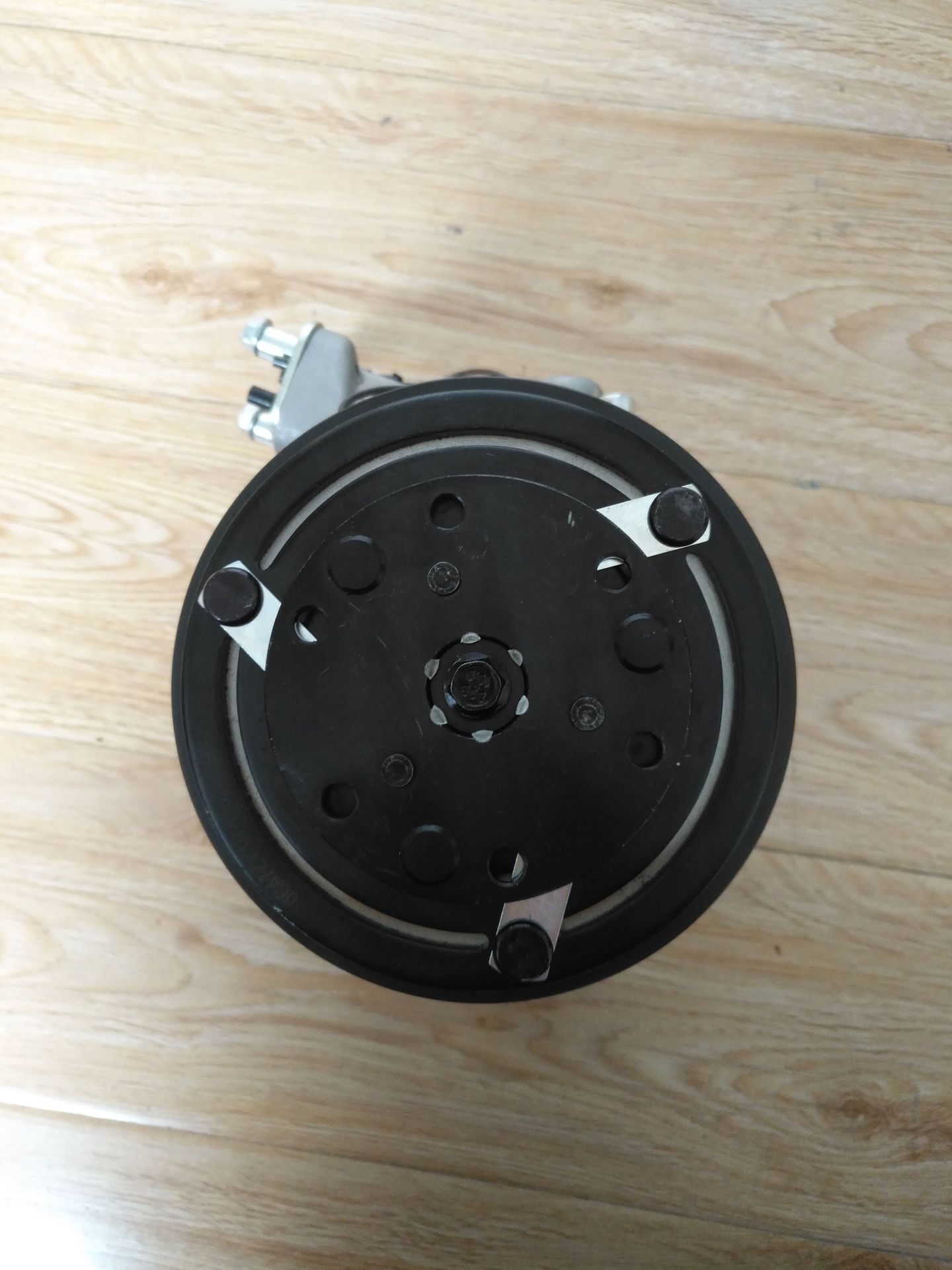 依维柯都灵v军车专用 se10b20 106342压缩机大线圈大洗盘大扭矩