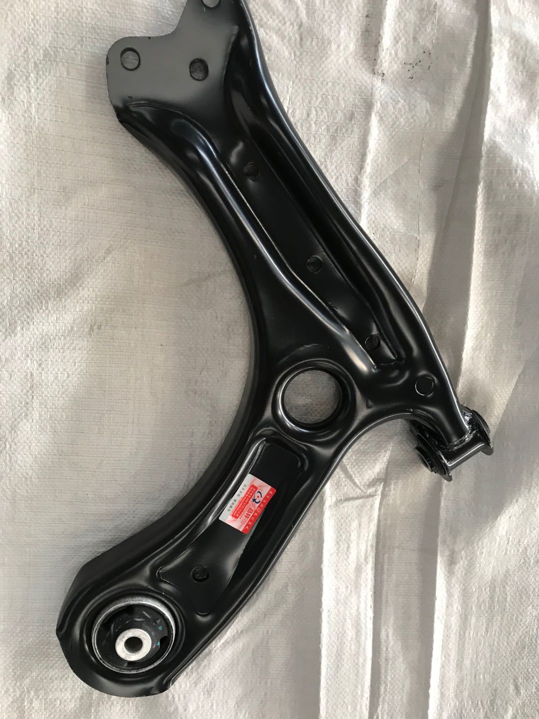 三角臂下支臂下摆臂适用于新款桑塔纳新款捷达稳定耐用安全