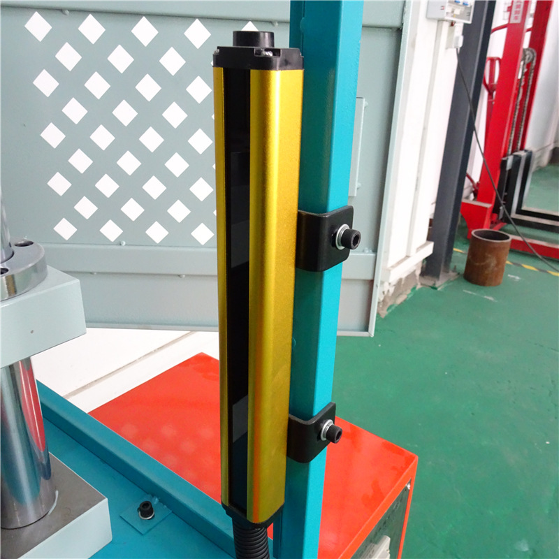 质保一年高精度刀模冲压机泡沫海绵裁切成型机四柱油压合模冲切机