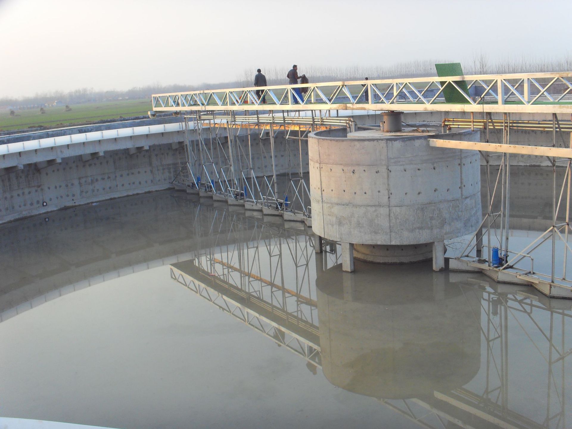 中心传动污泥浓缩机 中心传动浓缩刮泥机 深锥浓密机