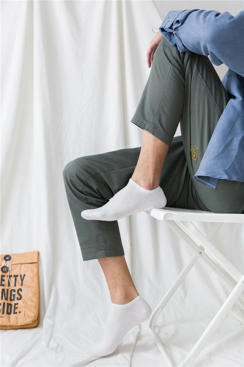 袜子男士纯色全棉透气低帮浅口船袜基础黑白灰短袜子男袜批发