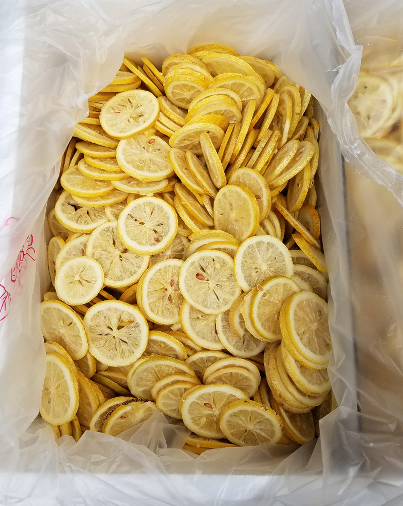 出来的蜂蜜冻干柠檬片也会保留大自然的痕迹(不会为了好看去人为处理)