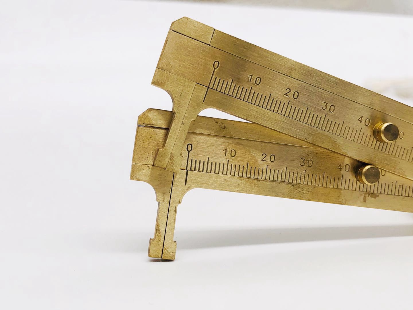 迷你黄铜卡尺便携式游铜标尺户外工具文玩测量尺子