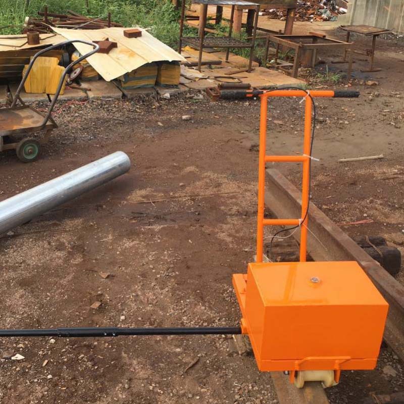 手扶涂油器 安全高效钢轨涂油器 铁路专用螺栓自动涂油器质优价廉