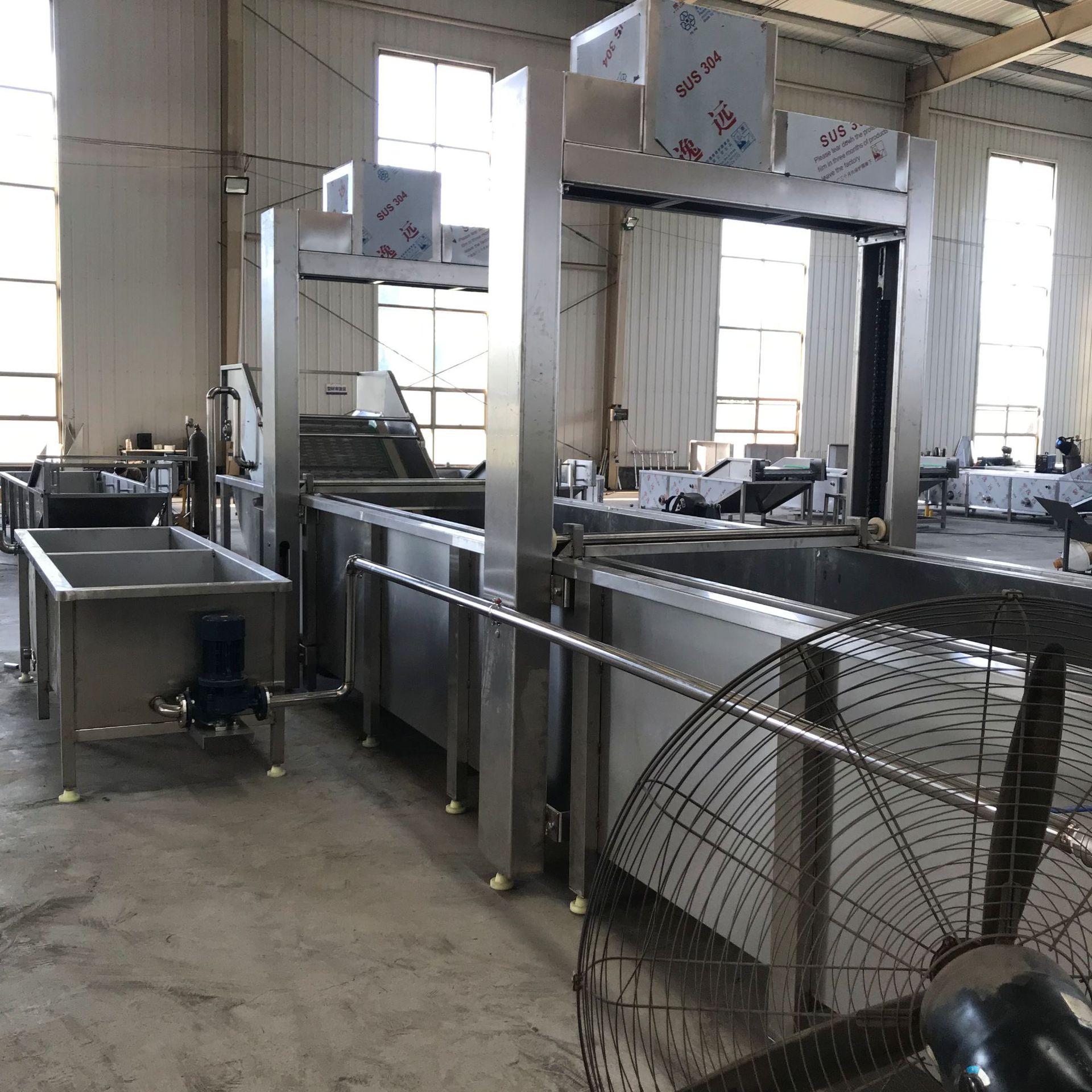 加工 肉类解冻机 全自动鸭爪鸡爪解冻设备 牛肉块解冻清洗流水线