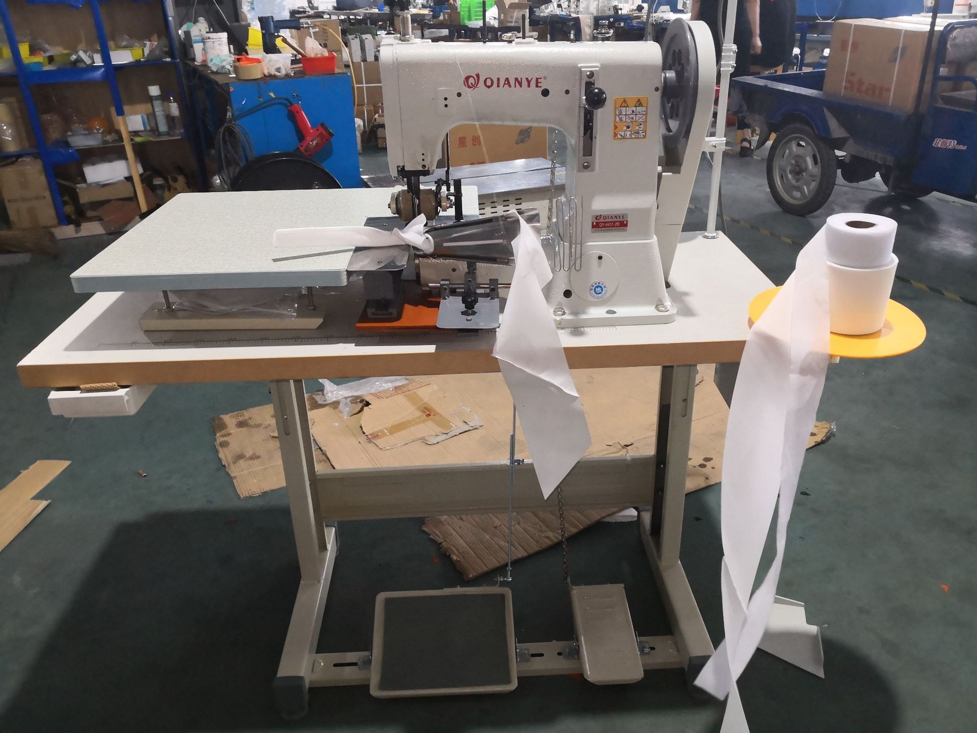 3d包边机 立体床垫包缝机 三d料汽车座垫包边机 厚料空心料包缝机