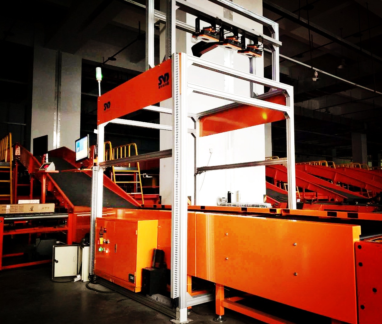 全自动顶扫码称重高速分拣机设备