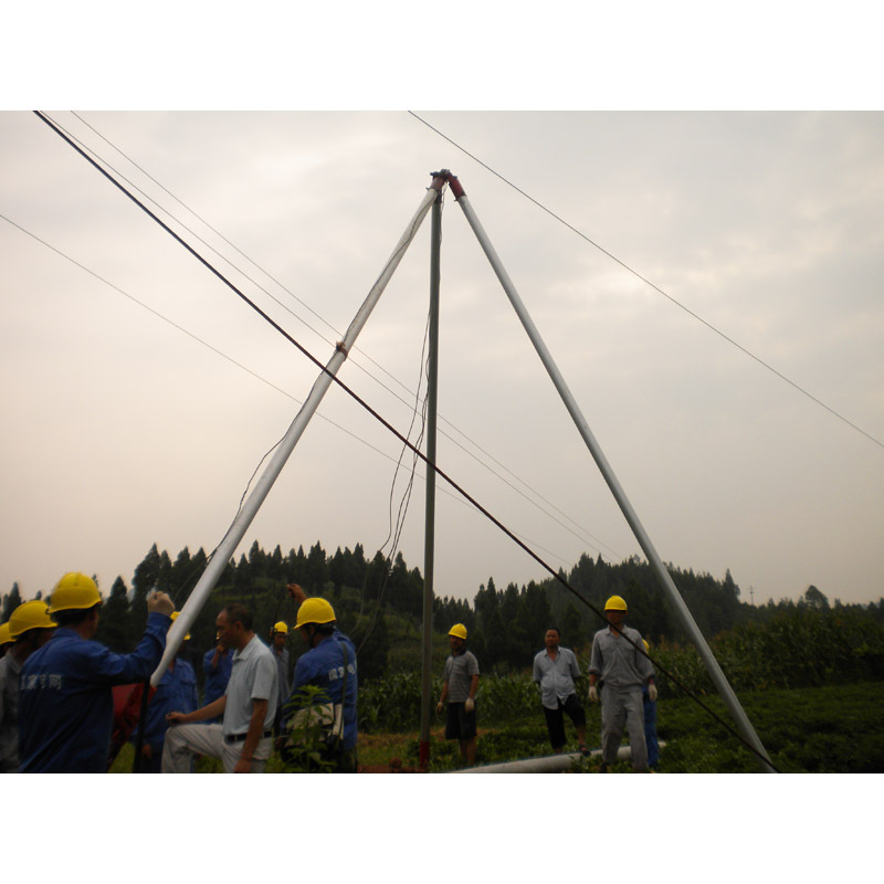 金属抱杆许用轴压不大于100kn(容许吊重不大于30kn)承装修试