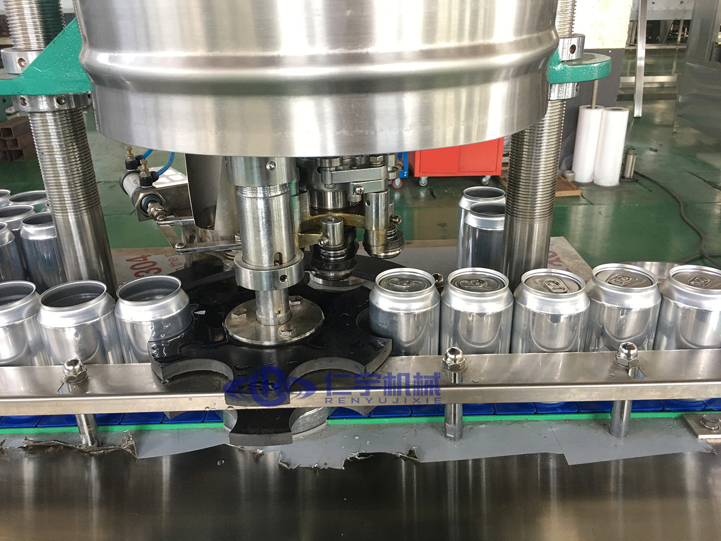 易拉罐牛奶果汁灌装机小型拉环盖生产线全自动洗罐灌装封口机