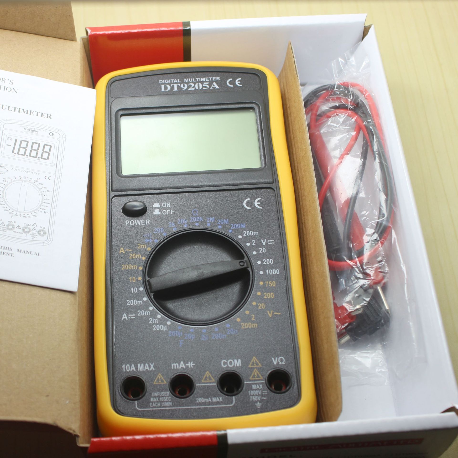 数字万用表维修测量万用表手持式万用表通用型多用表dt9205a