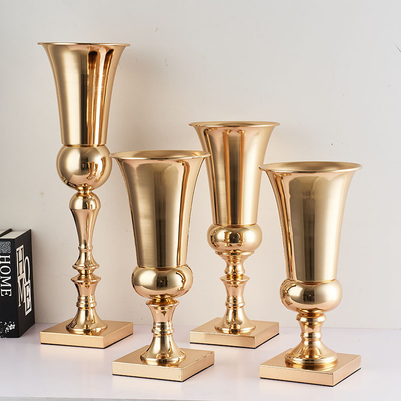 2019 Hot Selling European-Style Electroplated Iron Vase Wedding Flower Arrangement Golden Props Main Table Road Lead One Piece Dropshipping
