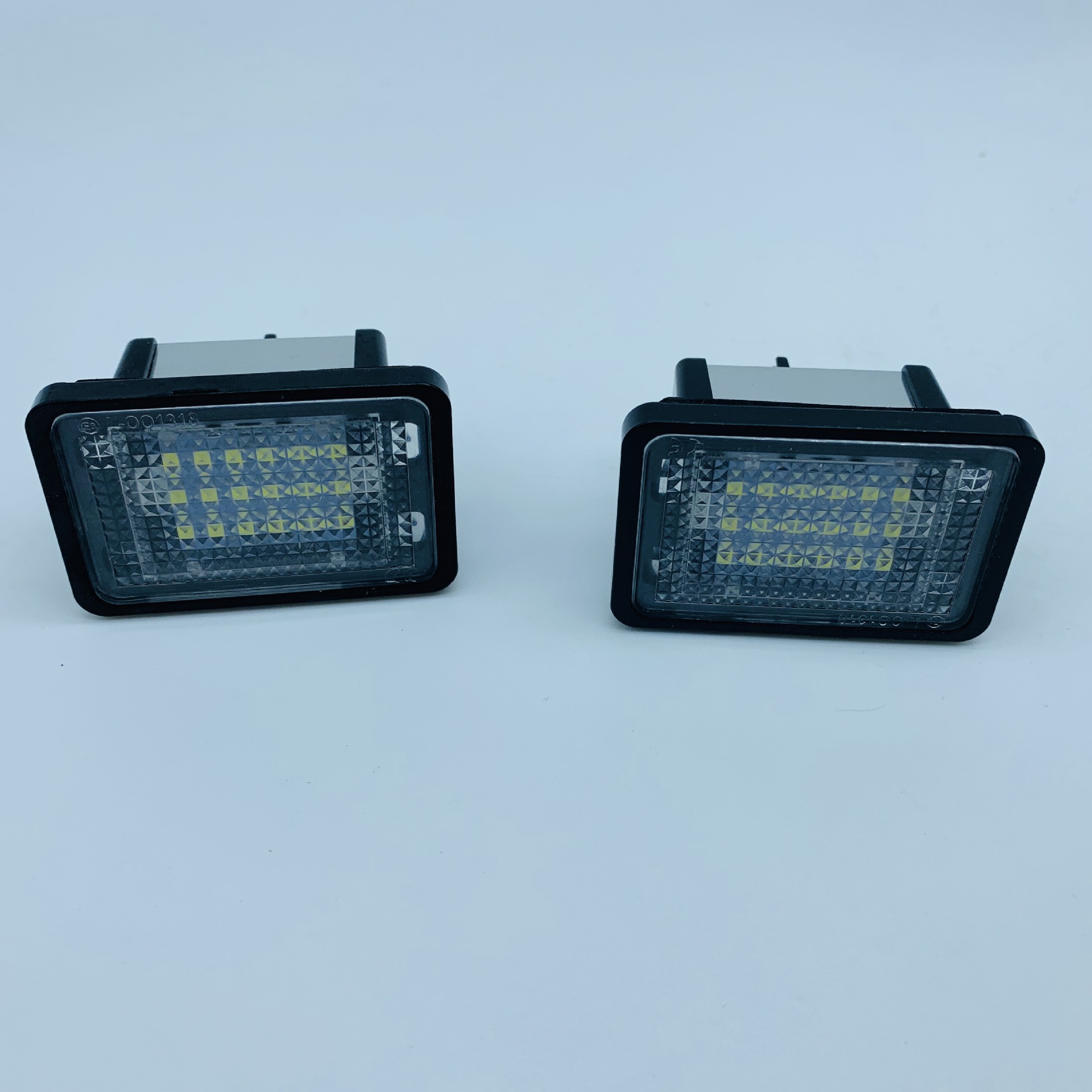 适用于原装位benz奔驰glk x204 led汽车牌照灯总成