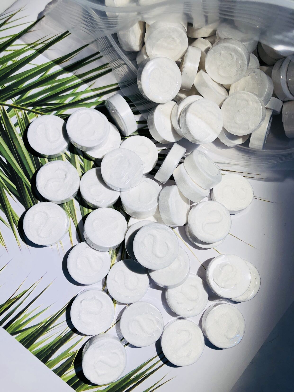 纯棉压缩面膜纸 纯棉干面膜纸 可浸泡爽肤水精华敷脸做水疗面膜贴